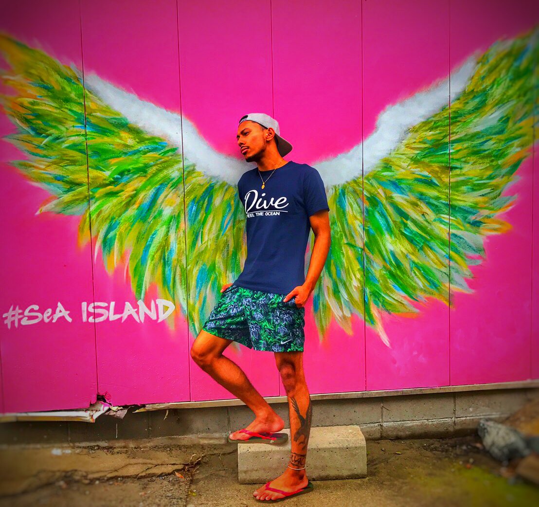 _sea_sea_7177's tweet photo. 内海快晴ですよー‼︎
・
・
本日は衣装提供の #ILARE のTシャツにボーダーパンツ、 #BANDEL ブレスレットにアンクレット、 #TRESTA のビーチサンダル
・
・
#インスタ映え
#加工慣れた
#内海
#内海海水浴場
#utsumi
#DJNANA https://t.co/QUULl08jMl