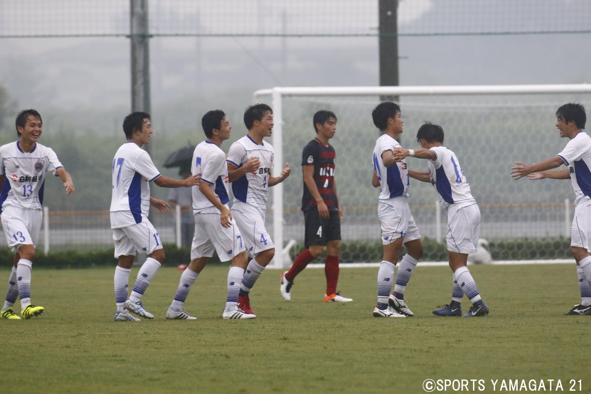 monte_prstaff's tweet photo. 日本クラブユースサッカー選手権、現地から写真が届きました！
監督・選手コメントも後ほど掲載予定です。

前半シュート0本の苦しい展開から、ラストの劇的な吉田樹選手のゴール！モンテディオ山形のみならず、山形県のサッカーの歴史に残る快挙！西が丘で次の歴史を創ろう！
#montedio https://t.co/ygaFwOb3iJ