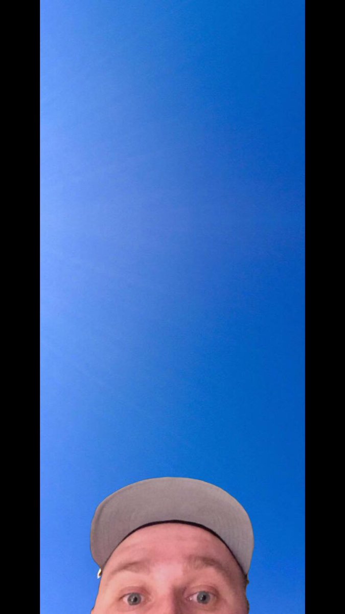 Mang19_'s tweet photo. Open for a surprise https://t.co/poyoHuTxFs