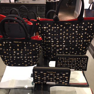 SHIFFONVF's tweet photo. 当店でも人気のDRESS CAMPから新作が入荷しました！！
星型スタッズを使用した高級感溢れる仕上がりです。
是非お手にとってご覧ください。
#DRESSCAMP #ドレスキャンプ　#スタッズ　#バッグ https://t.co/ArpqtBnuIb
