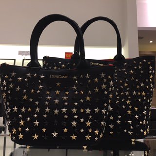 SHIFFONVF's tweet photo. 当店でも人気のDRESS CAMPから新作が入荷しました！！
星型スタッズを使用した高級感溢れる仕上がりです。
是非お手にとってご覧ください。
#DRESSCAMP #ドレスキャンプ　#スタッズ　#バッグ https://t.co/ArpqtBnuIb