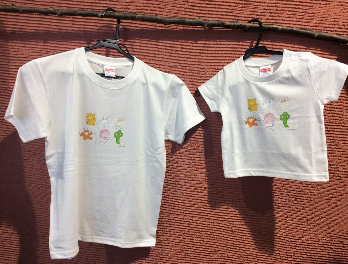 Sendai文学と人ー仙台文学館ーただいま臨時休館中 先ほど 新たな とよたかずひこ絵本の世界 展関連グッズが納品されました ももんちゃんtシャツ大 小とアイロンパッチです Tシャツのサイズは大が160 小が90です アイロンパッチはエプロンや