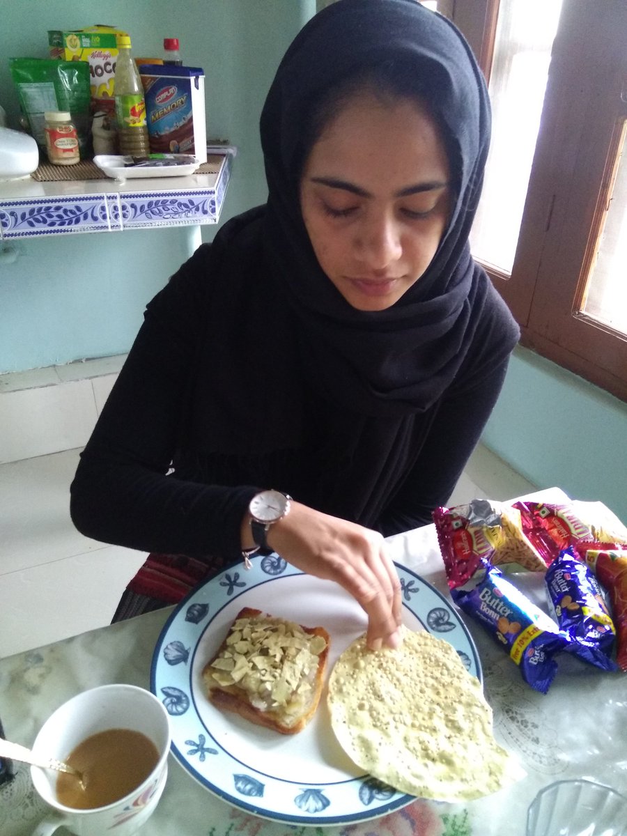 imsabbah's tweet photo. Okay look, I dig weirdness to an extent. But @saf_p had papad for breakfast. https://t.co/FTaYWShETj
