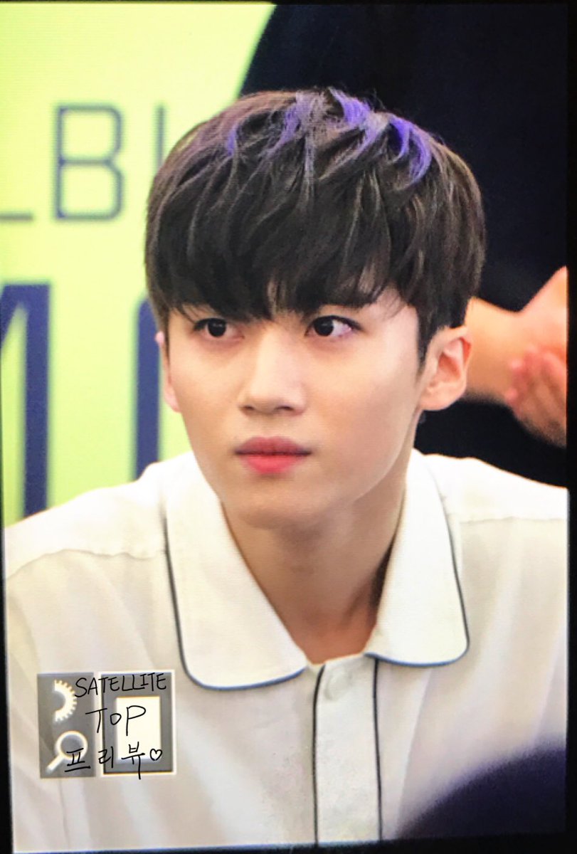 19961025net's tweet photo. 170729 부산팬싸 #펜타곤 #PENTAGON #옌안 #YANAN https://t.co/Syjt5W5QVy