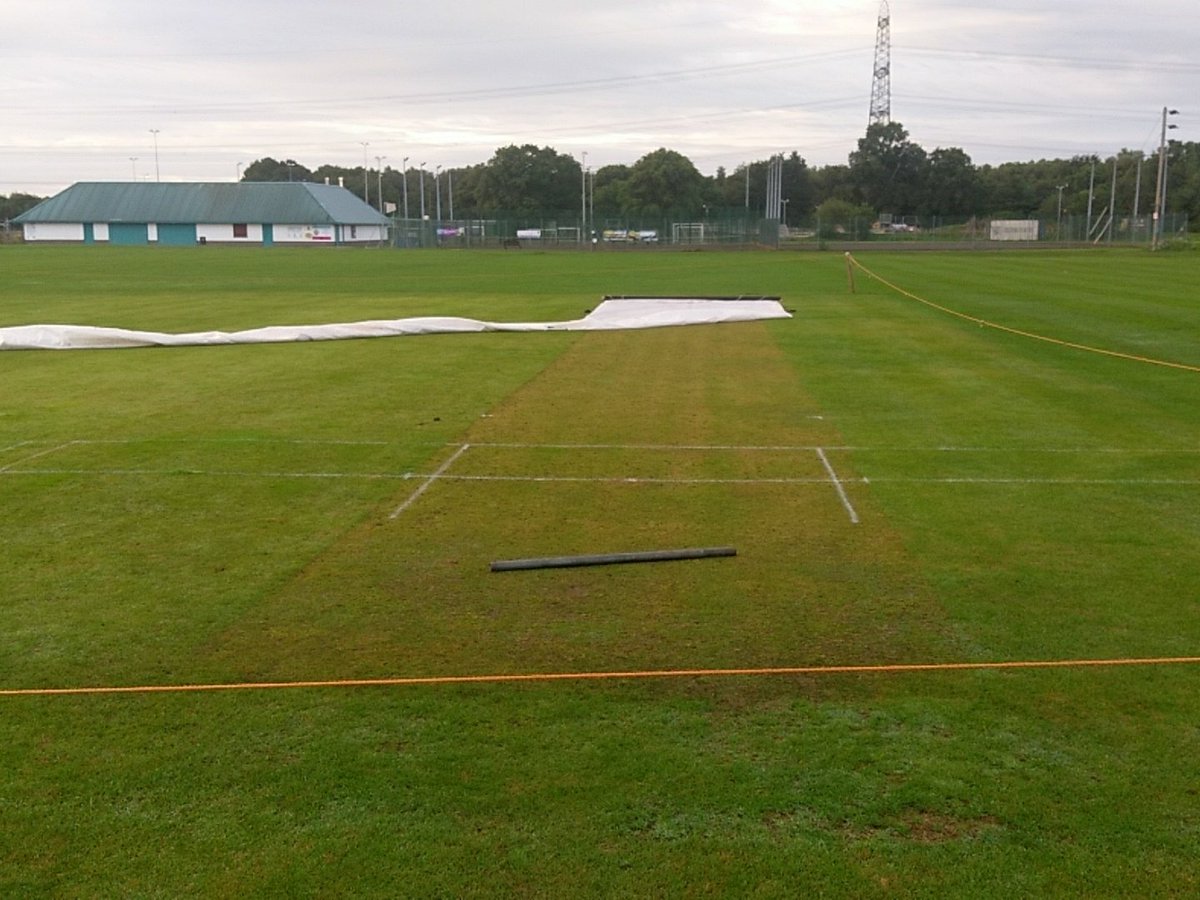 CJCarpets's tweet photo. Hope @VerwoodCC  don't need this strip today, it maybe a little damp https://t.co/yG2Q2zAMPP