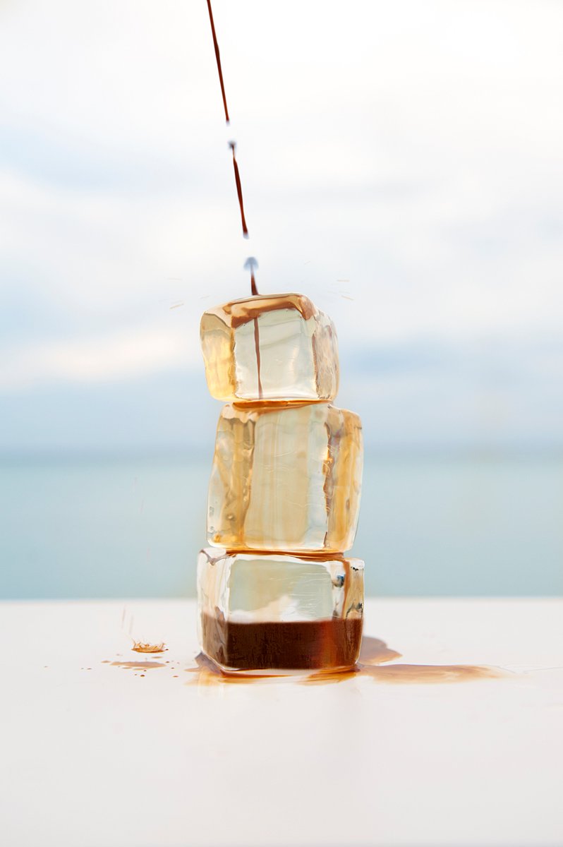 QuartaCaffe's tweet photo. Ho bisogno di una sola cosa. Ghiaccio e caffè. #quartacaffeinghiaccio https://t.co/R0GCr3ByqD