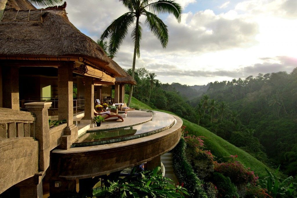 CultureTrip's tweet photo. Here are the most beautiful honeymoon destination in Indonesia https://t.co/l3fgWTXc1i https://t.co/HJMHZDiceG