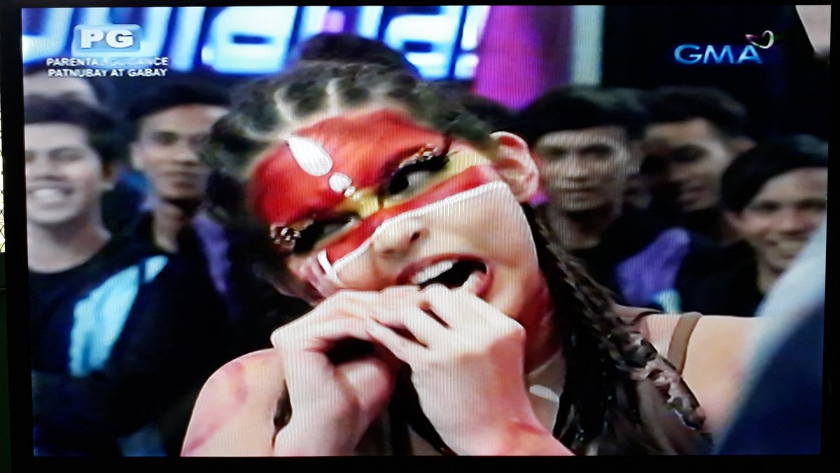 ALDUBNation's tweet photo. Engagement ring will come soon! It will come! It will be done! Kakapit ako dito! Hahaha! ❤❤

#ALDUBTeamAllOutRaMen https://t.co/f7OI2iSS87