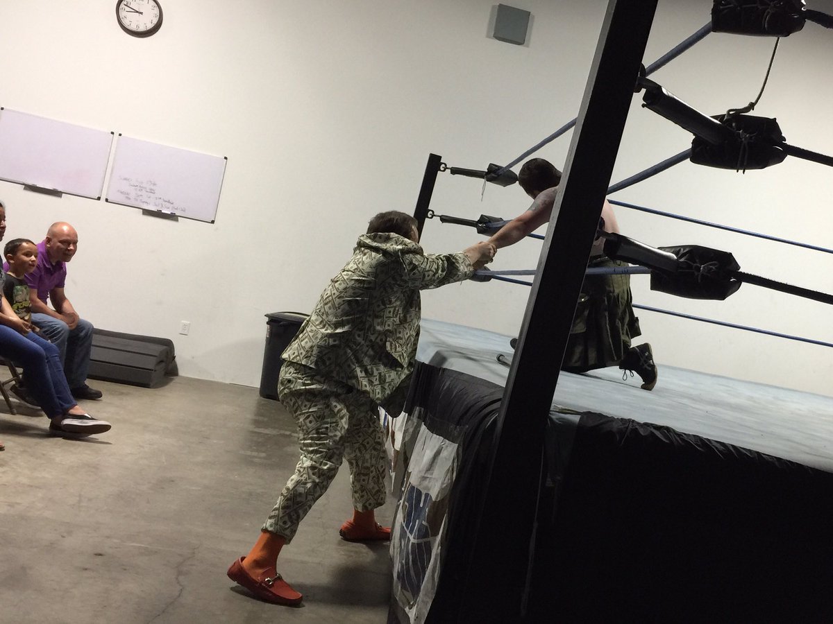 BedeLivingston's tweet photo. #McHaggisBoys v #ColeBrothers #SandyCole #MainEvent chaos #TheWCWC #NorthwestShowcase add @MrTubbsMgr https://t.co/FMoBRqByDw