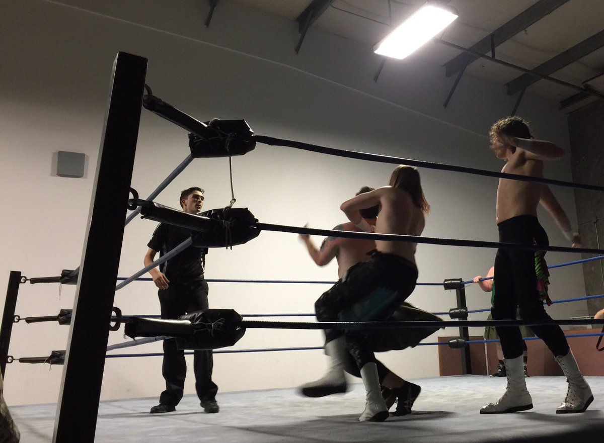 BedeLivingston's tweet photo. #McHaggisBoys v #ColeBrothers #SandyCole #MainEvent chaos #TheWCWC #NorthwestShowcase https://t.co/GL0kZbOK0p