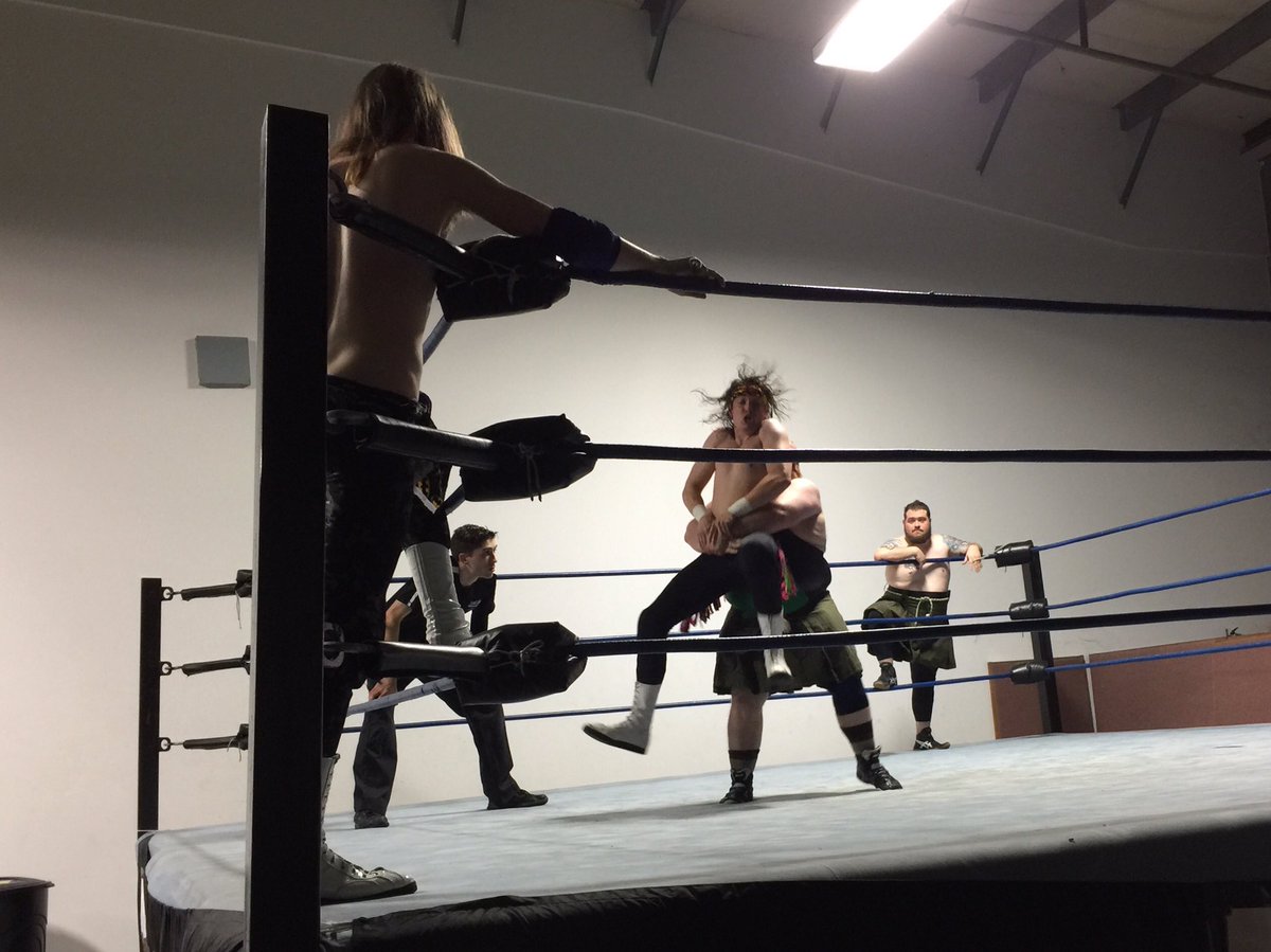 BedeLivingston's tweet photo. #McHaggisBoys v #ColeBrothers #SandyCole #MainEvent chaos #TheWCWC #NorthwestShowcase https://t.co/GL0kZbOK0p