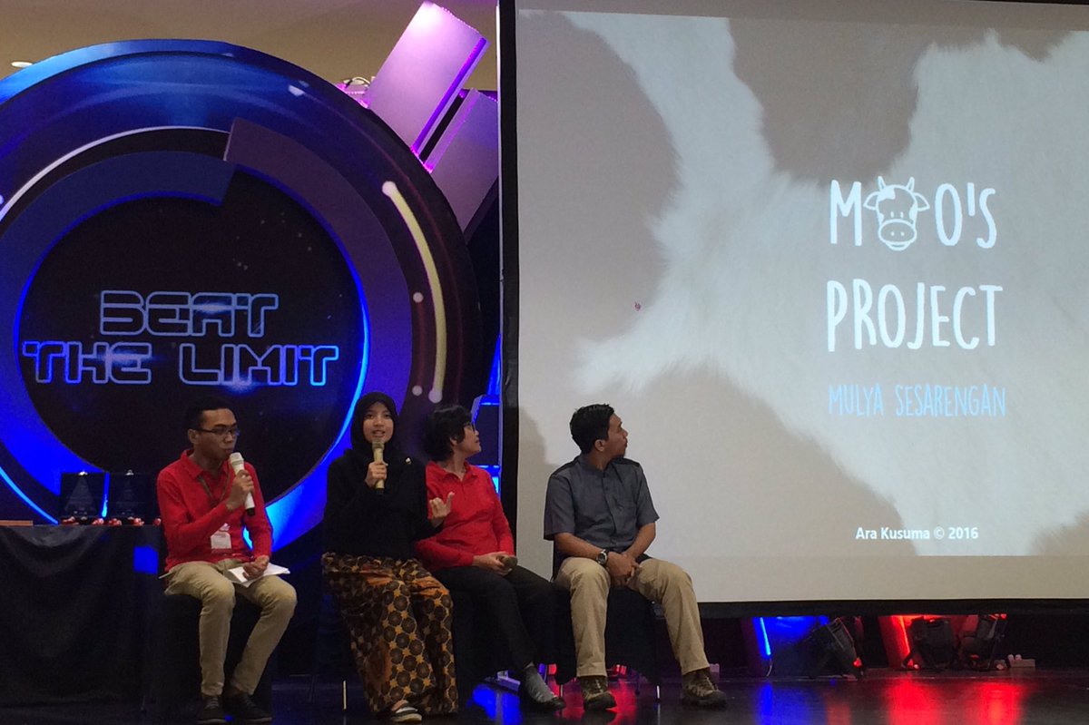 Sharing Session mengenai pentingnya pendidikan &amp; empati dalam membentuk Change-maker oleh Bpk. Angger, Ibu Ita Gultom, dan Ara Kusuma.