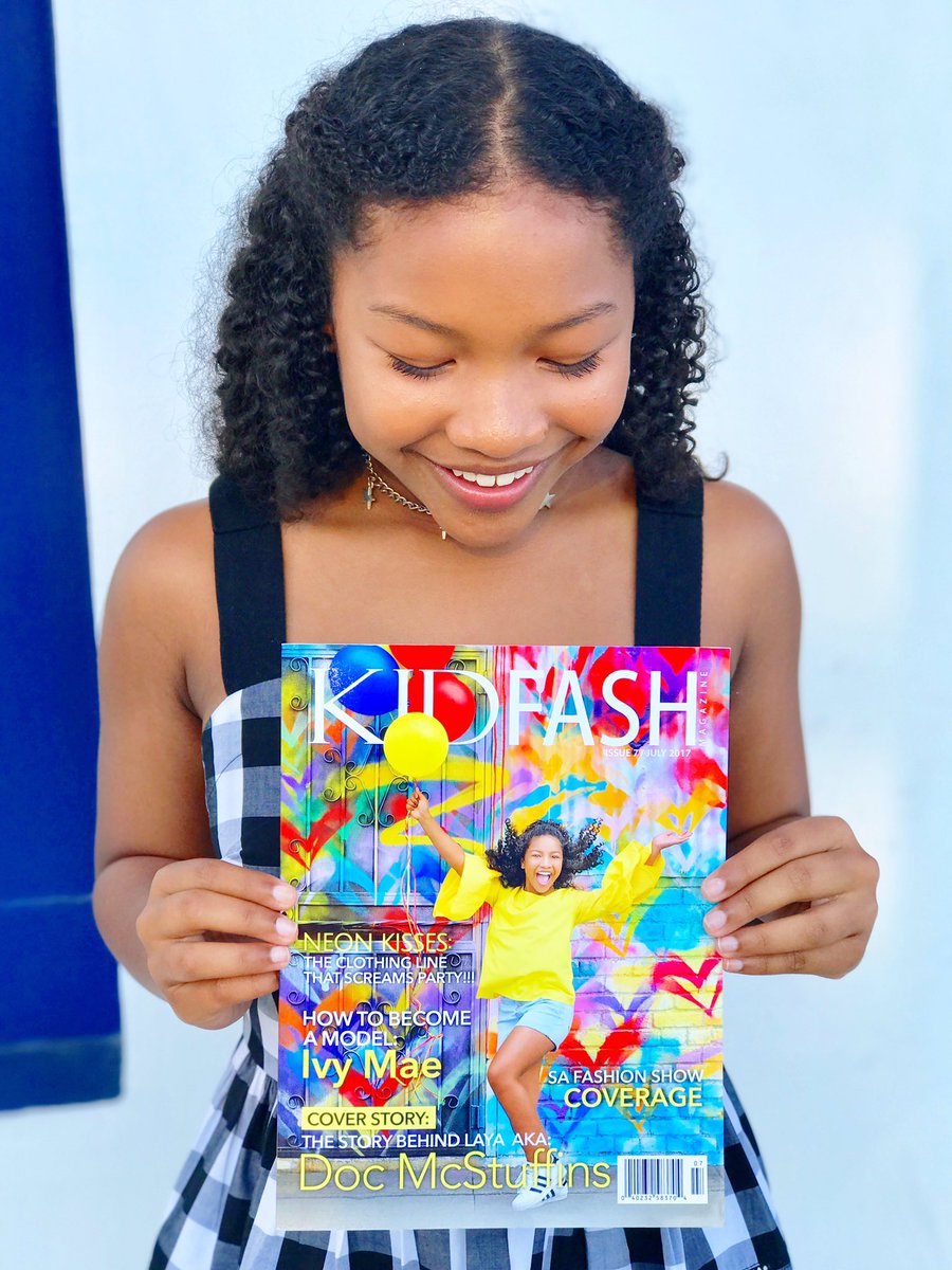 layahayes's tweet photo. Wow! My first cover right in my hands! Thank you #KidFashMagazine 📸#DaveFeiling 💖😍😘 https://t.co/DZ5tGUiOUe