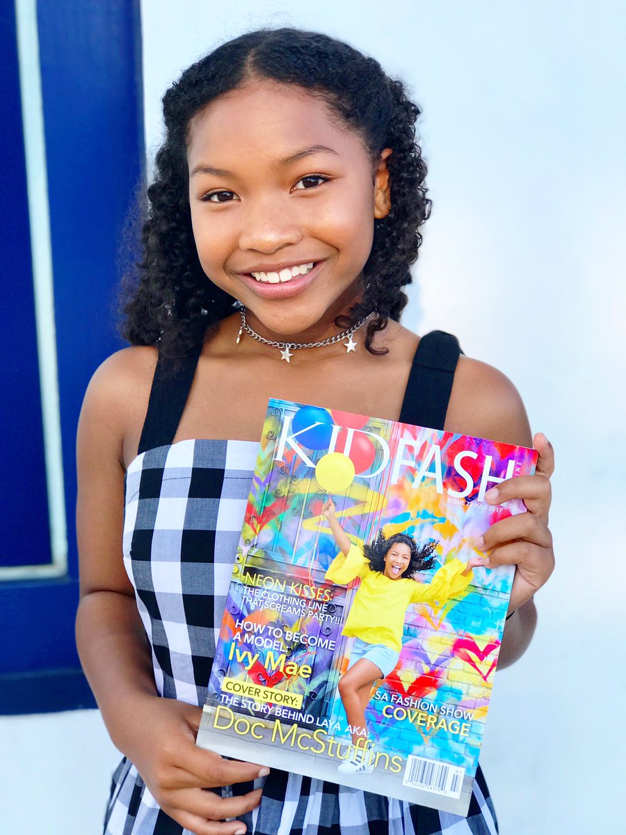 layahayes's tweet photo. Wow! My first cover right in my hands! Thank you #KidFashMagazine 📸#DaveFeiling 💖😍😘 https://t.co/DZ5tGUiOUe