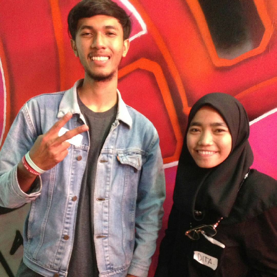 kelaspenyiar_ID's tweet photo. Congrats Abe & Dita batch 23 #freebroadcastingclass yang jadi finalis @CampusCj6 #EnergiMudaPertamina hari ini! Goodluck! https://t.co/4tb4UhPWAC