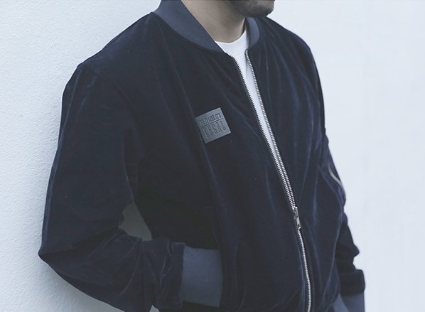 brisnow1's tweet photo. RT a friend that would like a new velour jacket  https://t.co/zQxMLkOMvB https://t.co/vCvJzQW0Kh