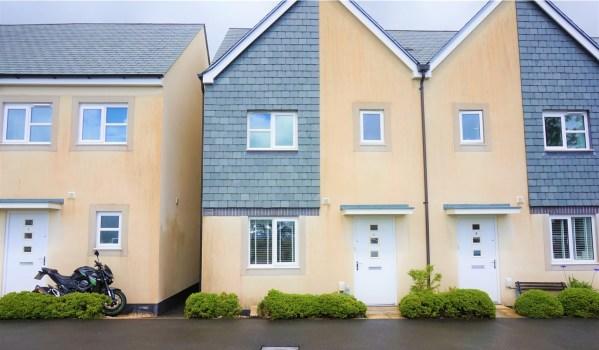 Zoopla's tweet photo. Government to ban leaseholds on new-build homes in England https://t.co/MpNsWylNub #homes #property https://t.co/COiKmOzYyj