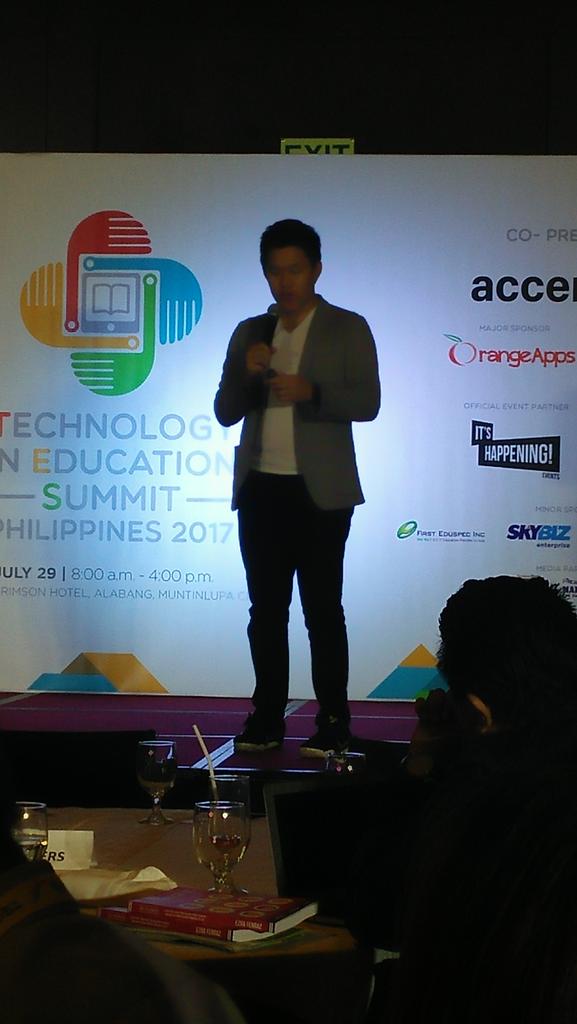 jwapo2's tweet image. Thanks for inspiring us Mr. Gian Javelona...God bless OrangApps!!!
#TIESPH2017 
#edtech 
#edtechPH
