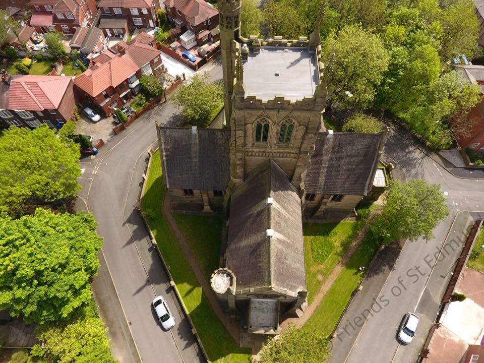 StEdmundsRoch's tweet photo. #StEdmundsRoch @TheCCT Open Today 11-4 Wht not come &amp; #Explore #Heritage https://t.co/H9LmMLdemi #churchex #architecture #History #Rochdale https://t.co/HLJQgFMTVx