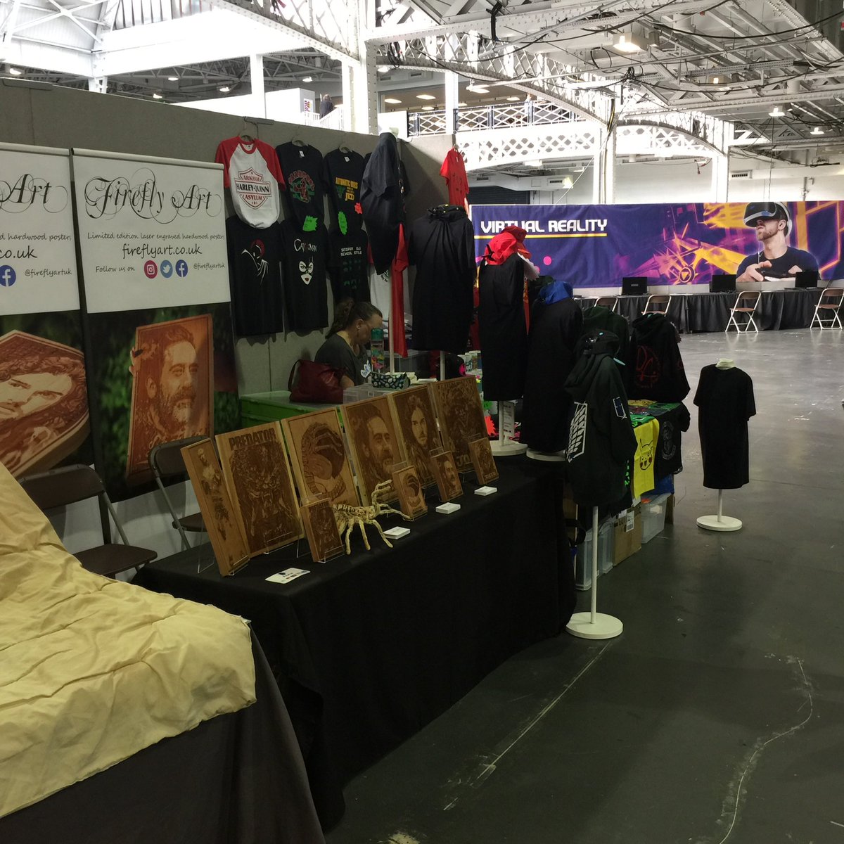 Fireflyartuk tweet media
