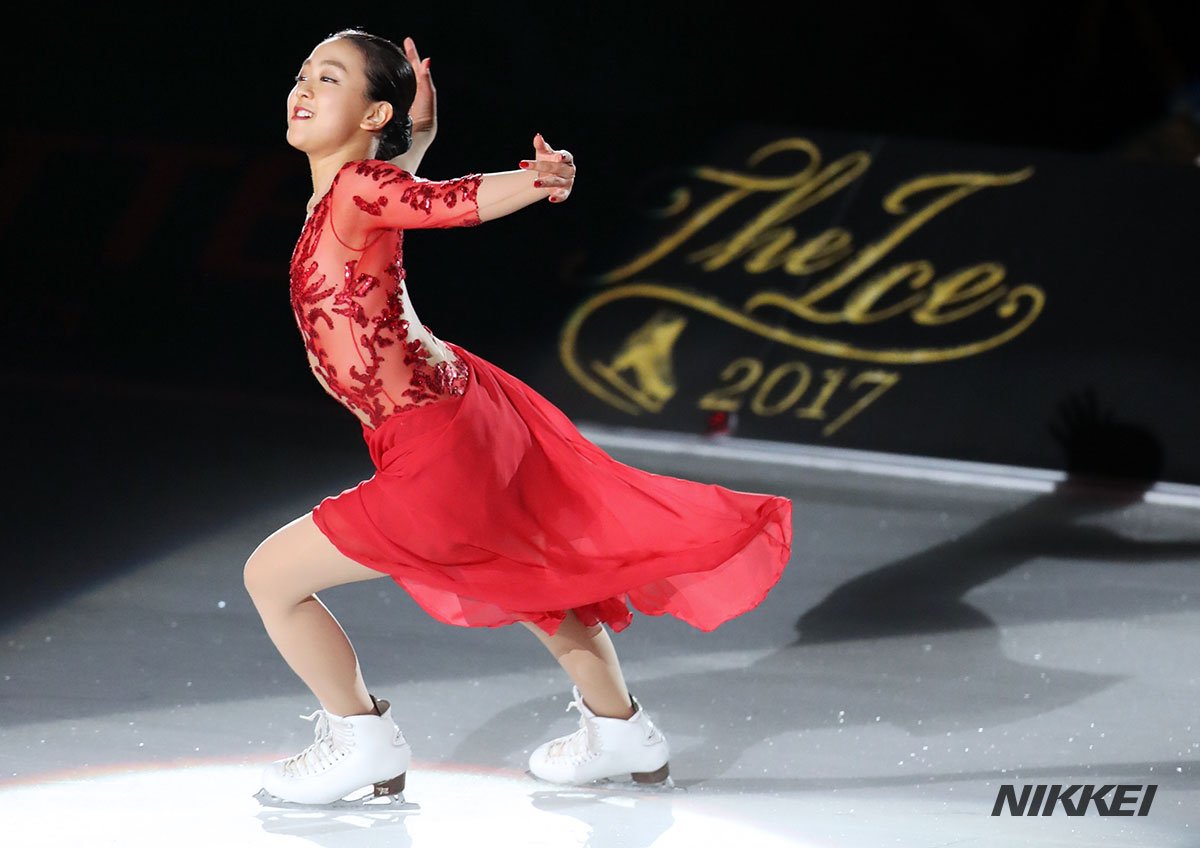 フィギュアスケートのバンクーバー五輪女子銀メダリストの浅田真央さんが 4月の引退後初めてとなるアイスショーに出演しました 猛暑を忘れさせてくれるような 氷上での華やかな舞いを披露しました 淡嶋健人撮影 真央ちゃん 日経 写真映像部 Scoopnest フィギュアスケートのバンクーバー五輪女子銀メダリストの浅田真央さんが 4月の引退後初めてとなるアイスショーに出演しました 猛暑を忘れさせてくれるような 氷上での華やかな舞いを披露しました 淡嶋健人撮影 真央ちゃん 日経 写真映像部 Scoopnest