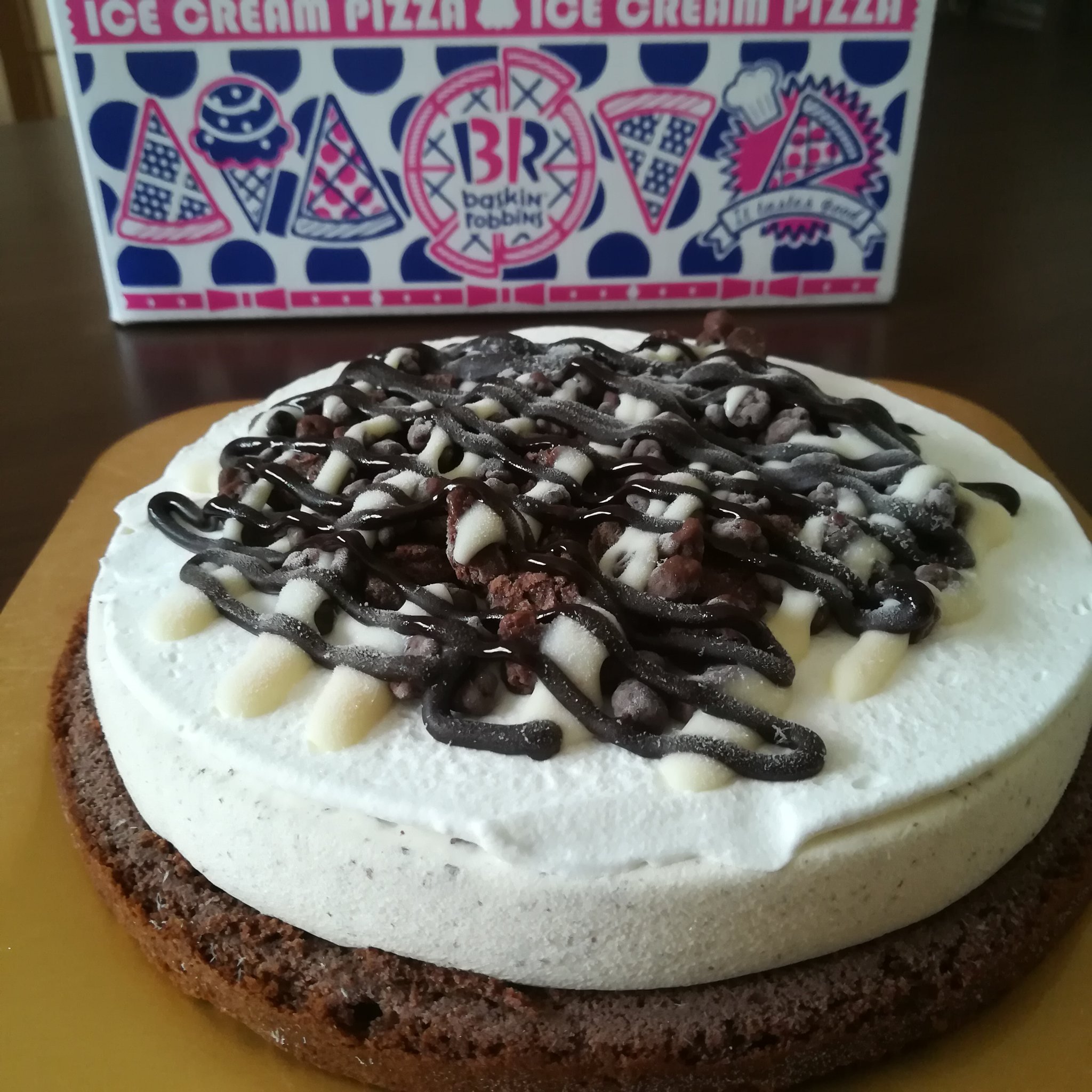 そら ちょっと過ぎたけど お誕生日ケーキにサーティワンのアイスピザの買ってもらいました おいしかった サーティワンアイスクリーム アイスクリームピザ ダブルチョコレート そら ちょっと過ぎたけど お誕生日ケーキにサーティワンのアイスピザの買ってもらいました おいしかった サーティワンアイスクリーム アイスクリームピザ ダブルチョコレート