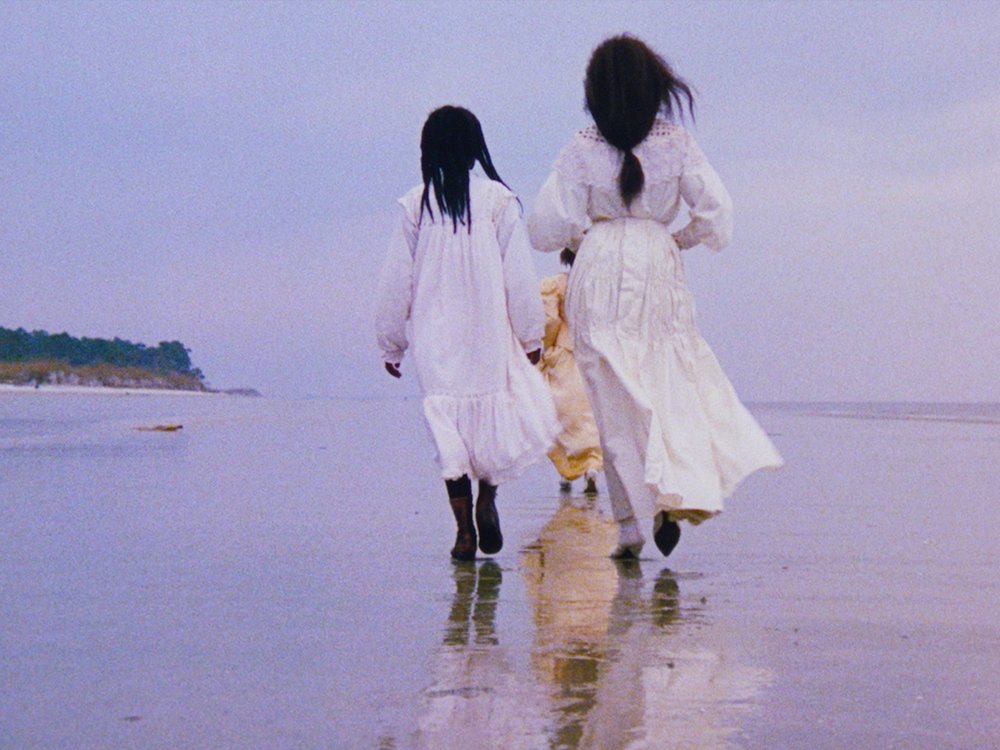 cometherev's tweet photo. Today @cineredis, we present @JulieDash's #restored poetic invitation #DaughtersOfTheDust + discuss its influence🍋 ️https://t.co/fJ2w3mecgd https://t.co/lDraPcNk3r