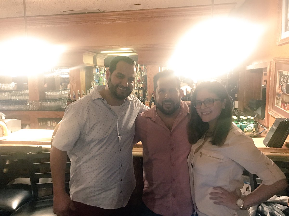 KinseyB15's tweet photo. @MrSteveTrevino we loved the true story of what a marriage entails #realtalkwithsteve from Chi to SF-See you in SJ &amp; Vegas. https://t.co/xYbiwcyc7M