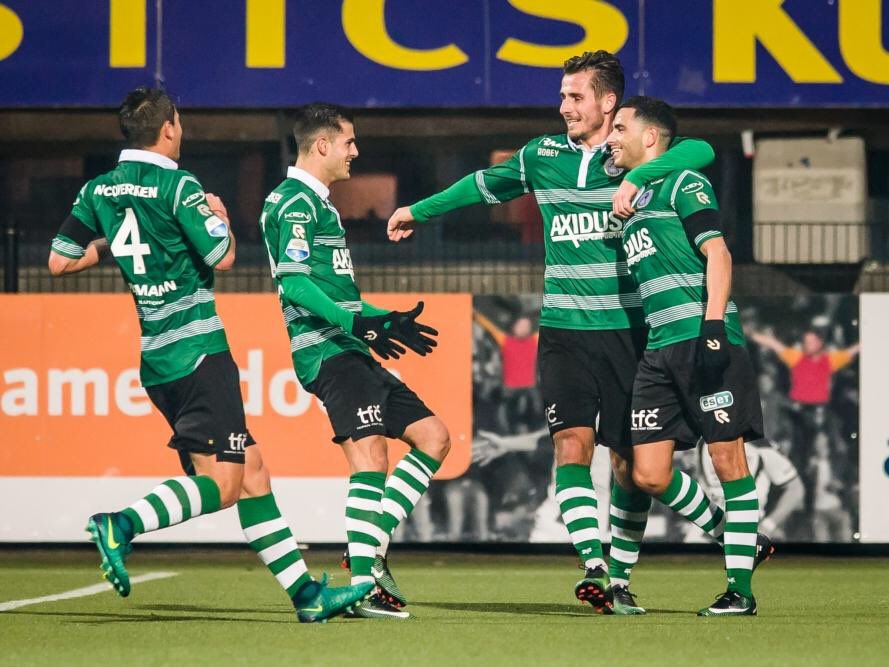 ProSpartaOnline's tweet photo. Voor Paco van Moorsel en Loris Brogno lonkt vertrek https://t.co/6onwiT2k2g https://t.co/YmC9kqnMgW