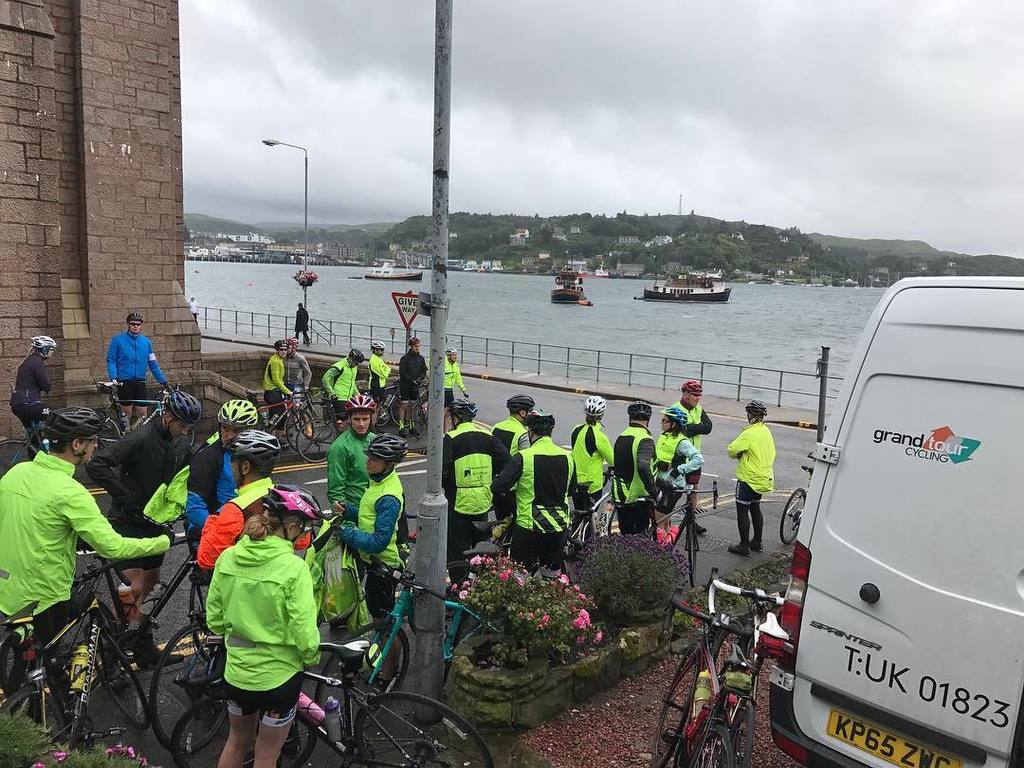 waterrat77's tweet photo. Hi-Viz time! #adventurecafe https://t.co/A7eVAqUVdZ https://t.co/nYSTWNiOTe