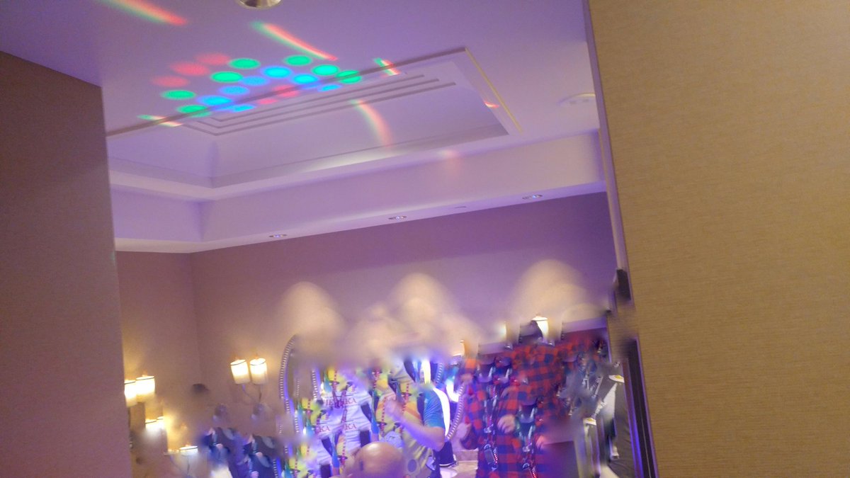 DC949's tweet photo. Cc @defcon ; you should be at #shittercon https://t.co/5YxmVVHLwy