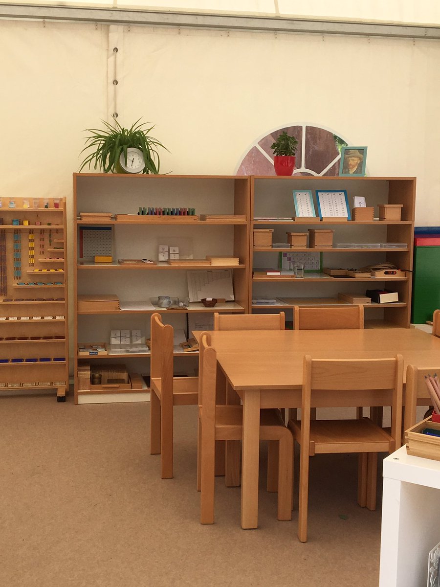 Love seeing classroom setups #IMCPrague