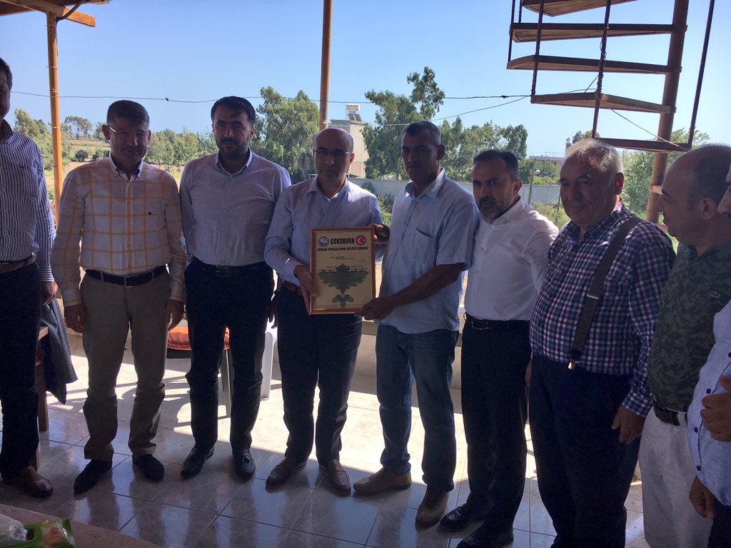 Valimiz Sn. Mahmut Demirtaş'ın katılımıyla Karataş ilçemizde muhtarlarımızla biraraya geldik.