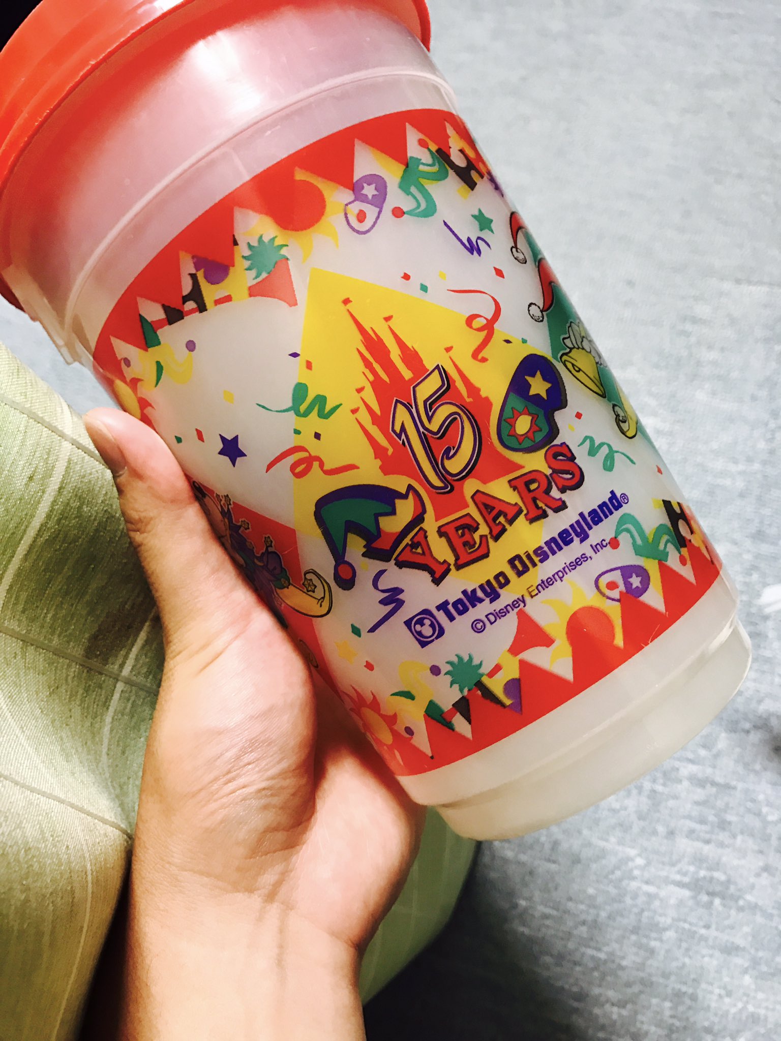 ゆん ランド 15周年とresort25周年 の ポップコーンバケット出て来た 最近 キャラクターの形の多いけど 昔は こうゆうのとか 箱型やったよな T Co Twruqm3qup Twitter