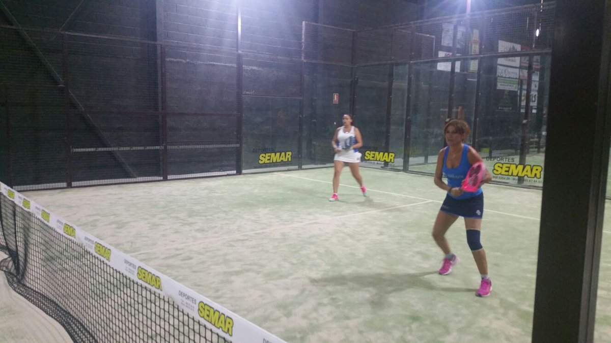 FeelCenterPadel's tweet photo. Más imágenes del #Torneo de #Pádel ABS 2000 / V Torneo José María Nievas / III Torneo Cetel. https://t.co/AXb1S5U2Dn