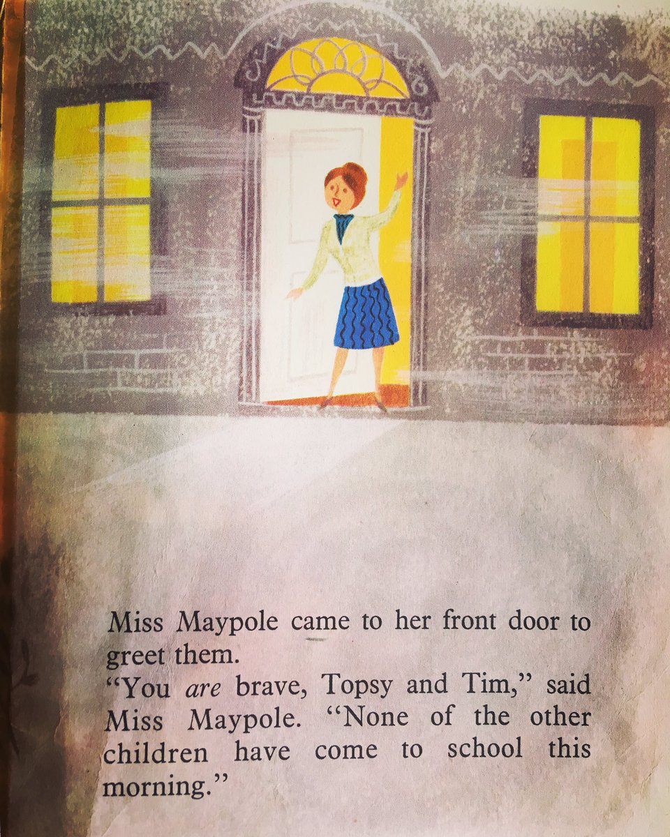 CroftonBooks's tweet photo. While you're at it see the interiors &amp; homes as they were 1962 TopsyTim style #homeandhouse #foggyday @gentlyhome "happy days" Saturday 😊2/2 https://t.co/t7yleUgakg