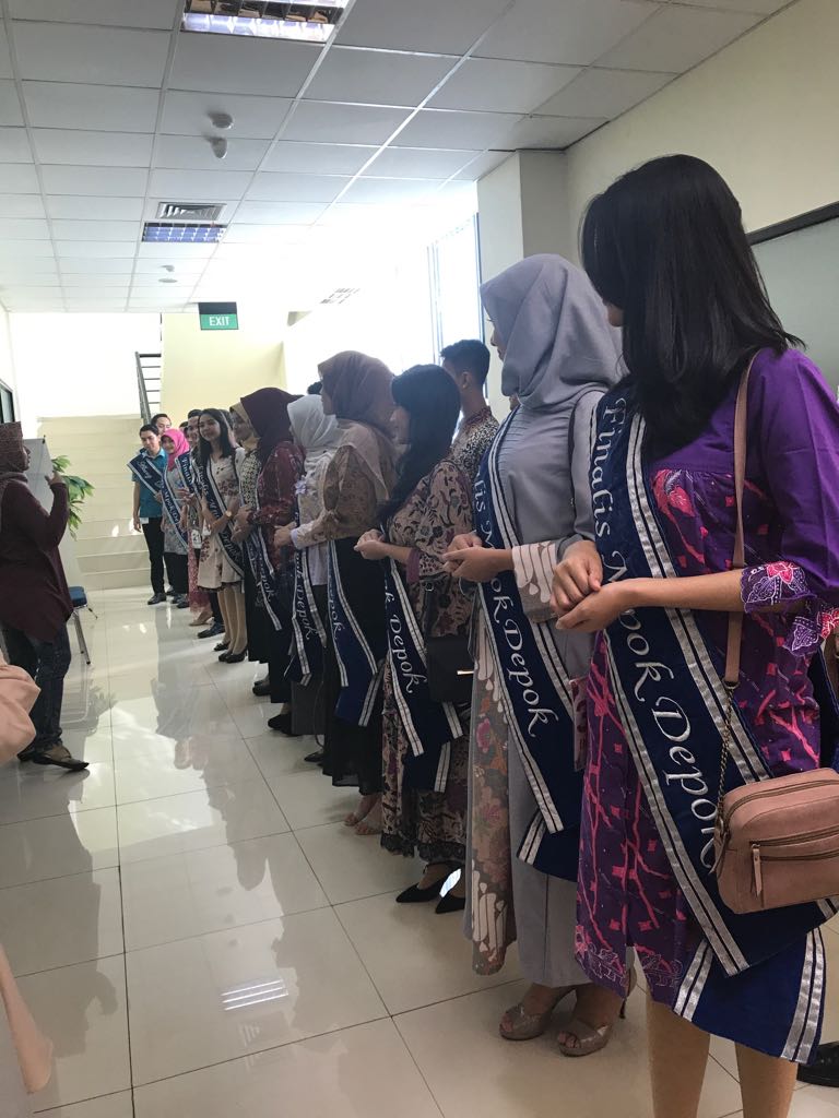 Arpus_Depok's tweet photo. 29/07/2017
Kunjungan finalis @abgmpokdepok 2017 ke Perpustakaan
cc : @pemkotdepok @dispora_depok  @IdrisAShomad @sitichaerijah @imeh95 https://t.co/cOflmzfun1
