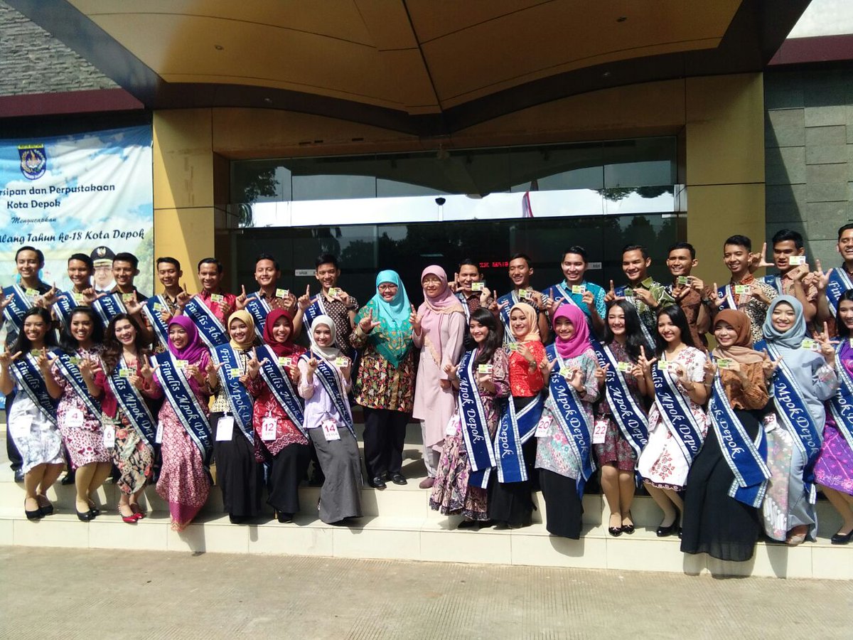 29/07/2017
Kunjungan finalis <a href="/abgmpokdepok/">Abang Mpok Depok</a> 2017 ke Perpustakaan
cc : <a href="/pemkotdepok/">PEMERINTAH KOTA DEPOK | #AyoPakaiMasker</a> <a href="/dispora_depok/">DISPORYATA DEPOK</a>  <a href="/IdrisAShomad/">Mohammad Idris</a> <a href="/sitichaerijah/">Siti Chaerijah A.</a> <a href="/imeh95/">ima halimah</a>