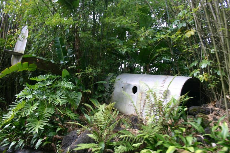 TMKBpodcast's tweet image. The front half of a plane can be found in the CASABLANCA scene of The Great Movie Ride. The back half can be found on the Jungle Cruise.