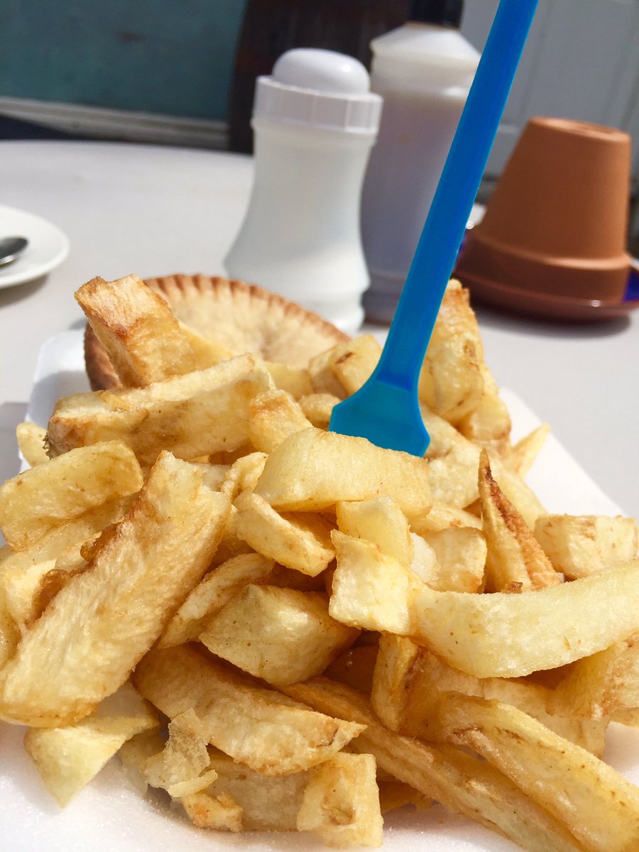 altrinchamhq's tweet image. Easily one of the best businesses in the market quarter 

Saturday treat @AltFishBar 

#altrincham