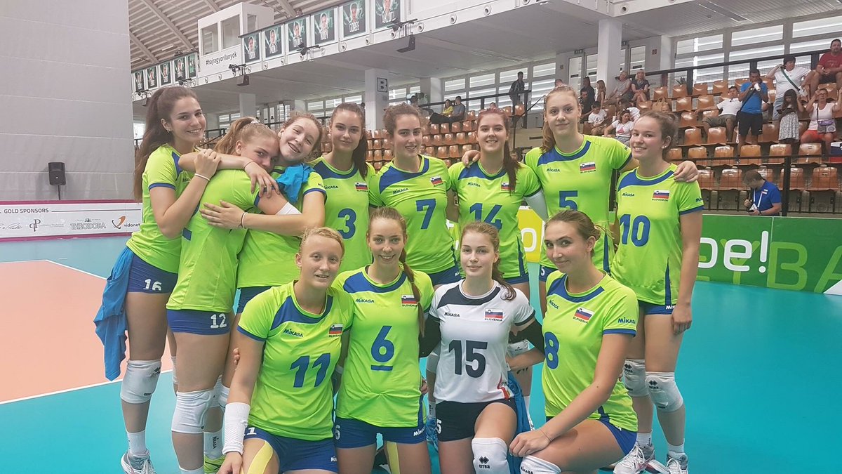 SloVolley's tweet photo. Slovenske kadetinje so morale na zadnji tekmi #ofem2017 z 2:3 priznati premoč Nemčiji in so tekmovanje zaključile na 6. mestu. #TeamSlovenia https://t.co/Hld8ejNttb