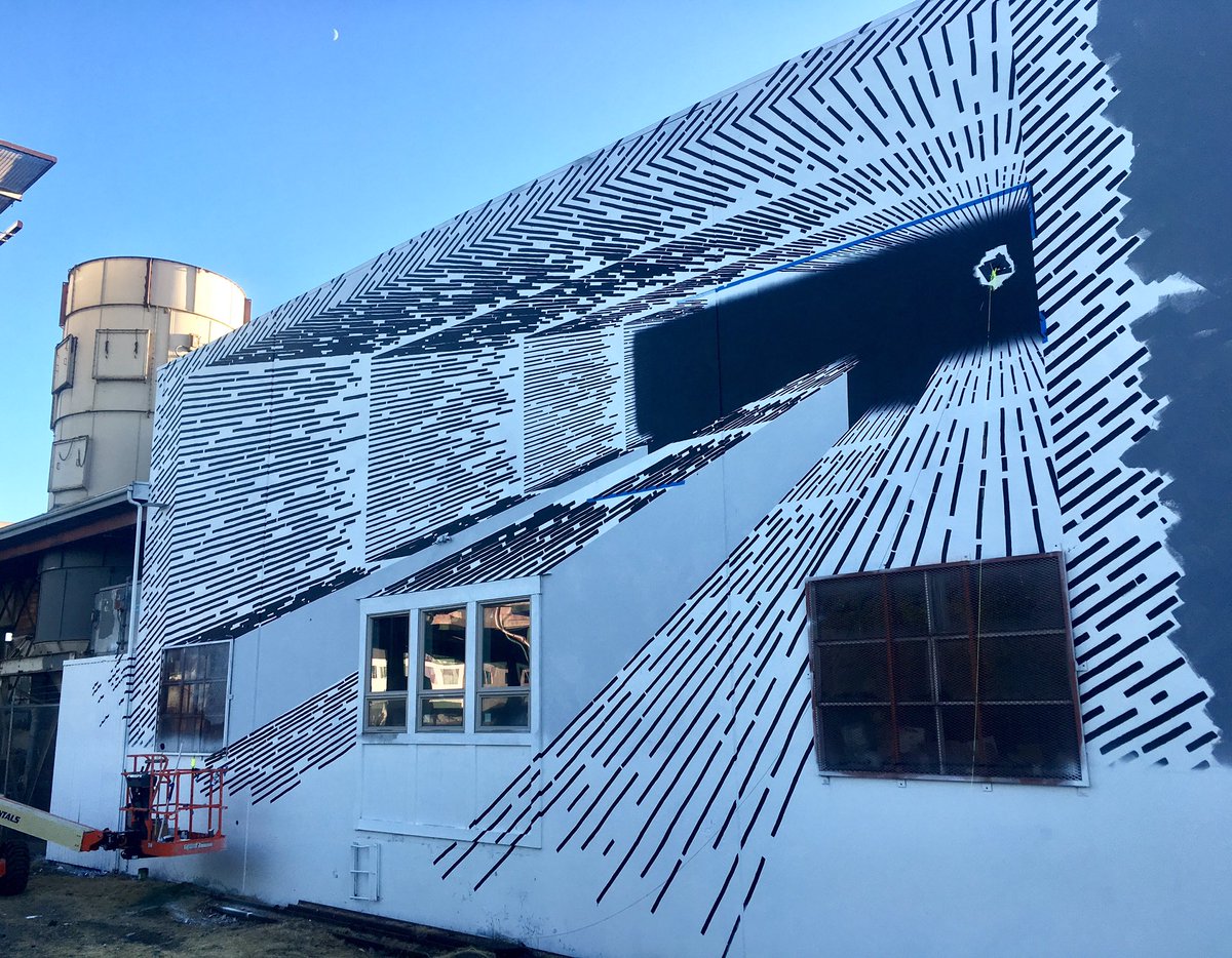 katyanngilmore's tweet photo. Extending it to the ground! Progress on this 33' x 60' wall! https://t.co/aQ5dAtflFO