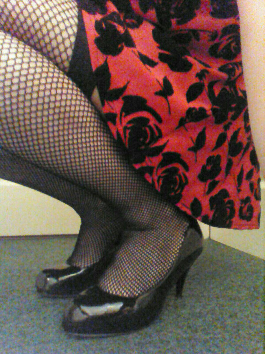 lvangel345's tweet photo. pics from my very obedient sissy slave along with 400 in my bank. this is what i expect from you.

#findom #femdom #blackmail #sissy #paypig https://t.co/tv1YjiVMNT