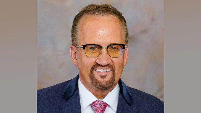 View image on Twitter