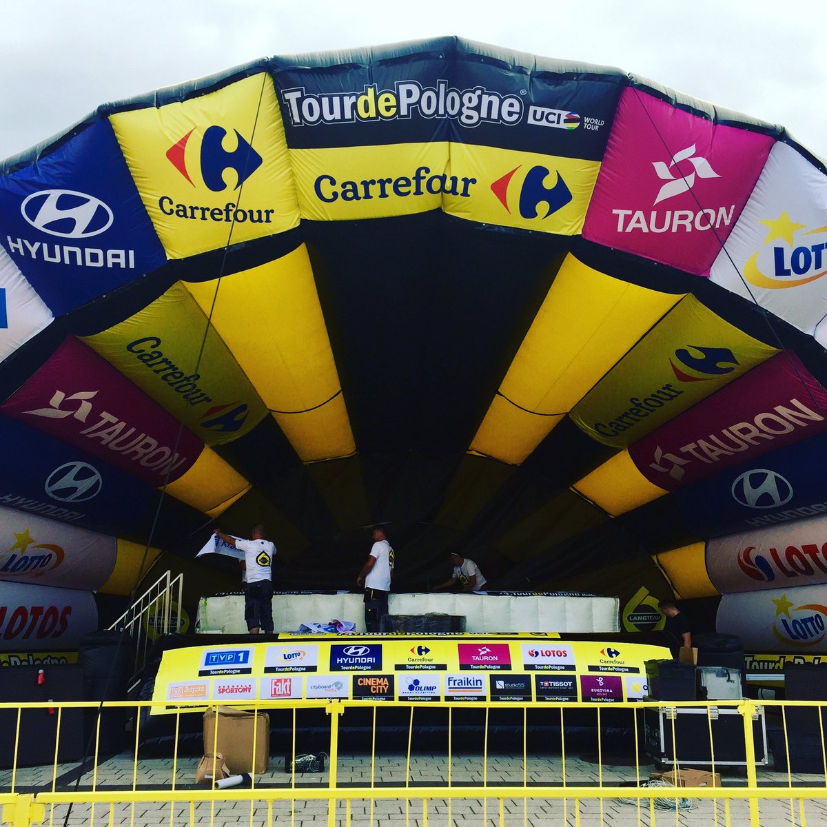 TVMIntl's tweet photo. Just about to start... @tourdepologne #1mototeam #motocam #motocamera @letourdefrance @amgentoc @tourdetaiwan @uci_cycling @usacycling https://t.co/PPN68hlHfB