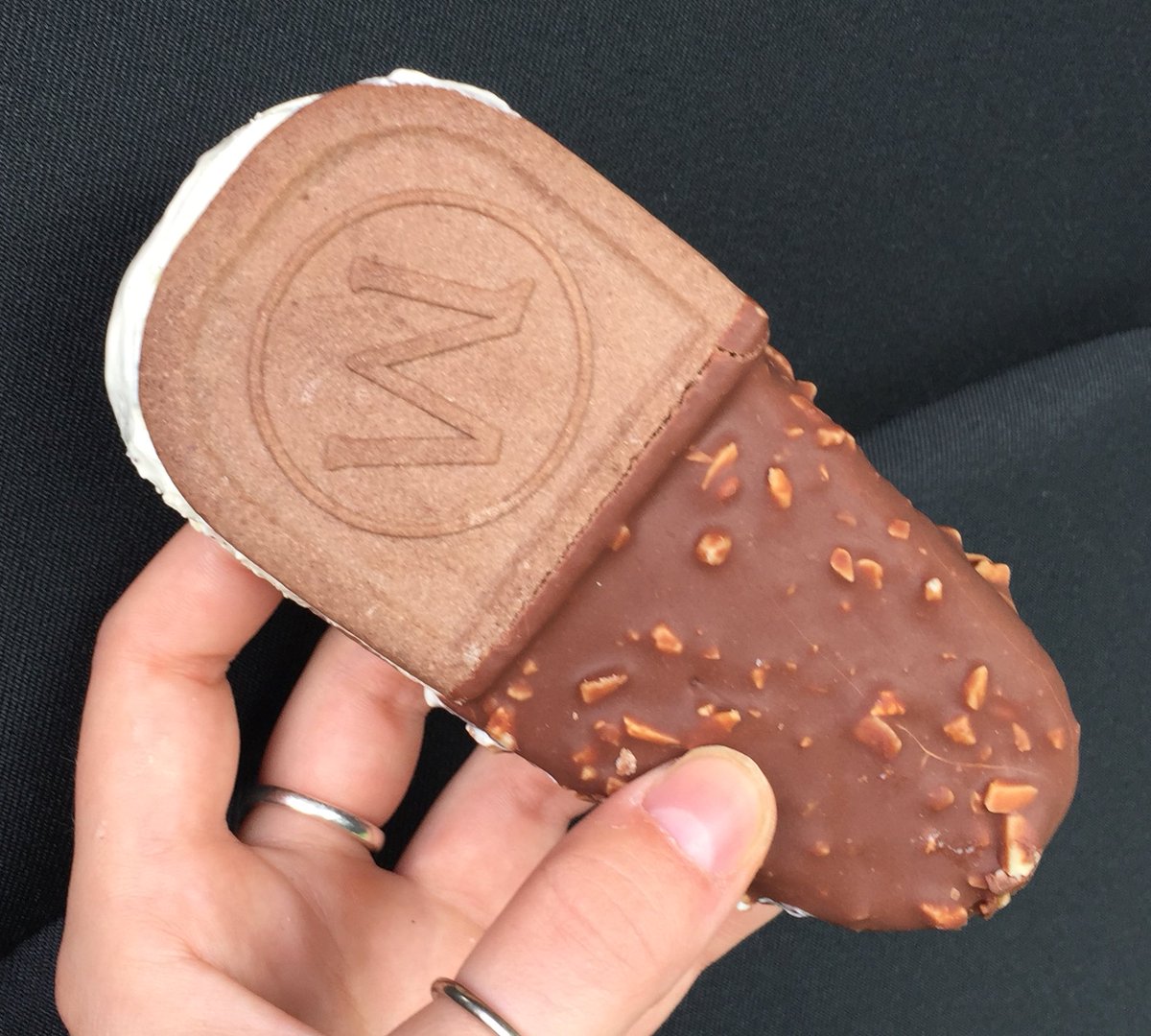 Ice Cream Review tweet media