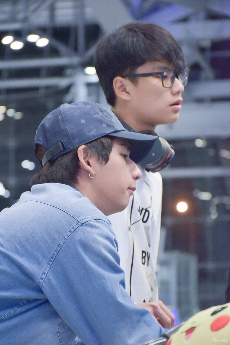 mtbtharnthip's tweet photo. [29.07.60] ได้ถ่ายคู่กันสักที @ohmpawatt @ImerbSittiwat #ohmtoey https://t.co/cqVm5iPPii