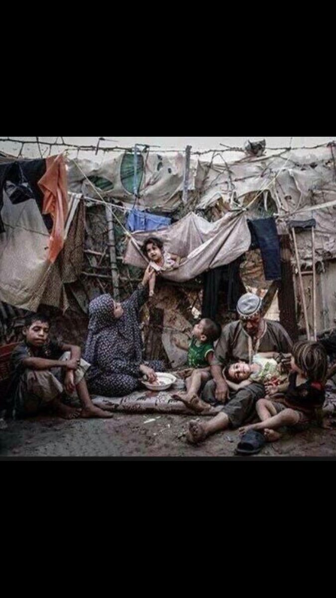 alfrzdg's tweet photo. خايف بعد كل هـ الفقر!
"يروح من كيس أهله". https://t.co/BGagITAToA