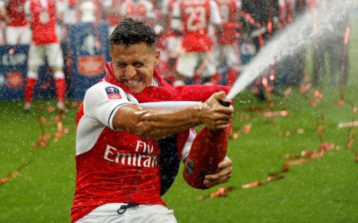 FootballFactly's tweet photo. Alexis Sanchez for Arsenal since 2014/15:

Most Premier League goals (53)
Most Champions League goals (9)
Most Champions League assists (9) https://t.co/yiQWjuLTED