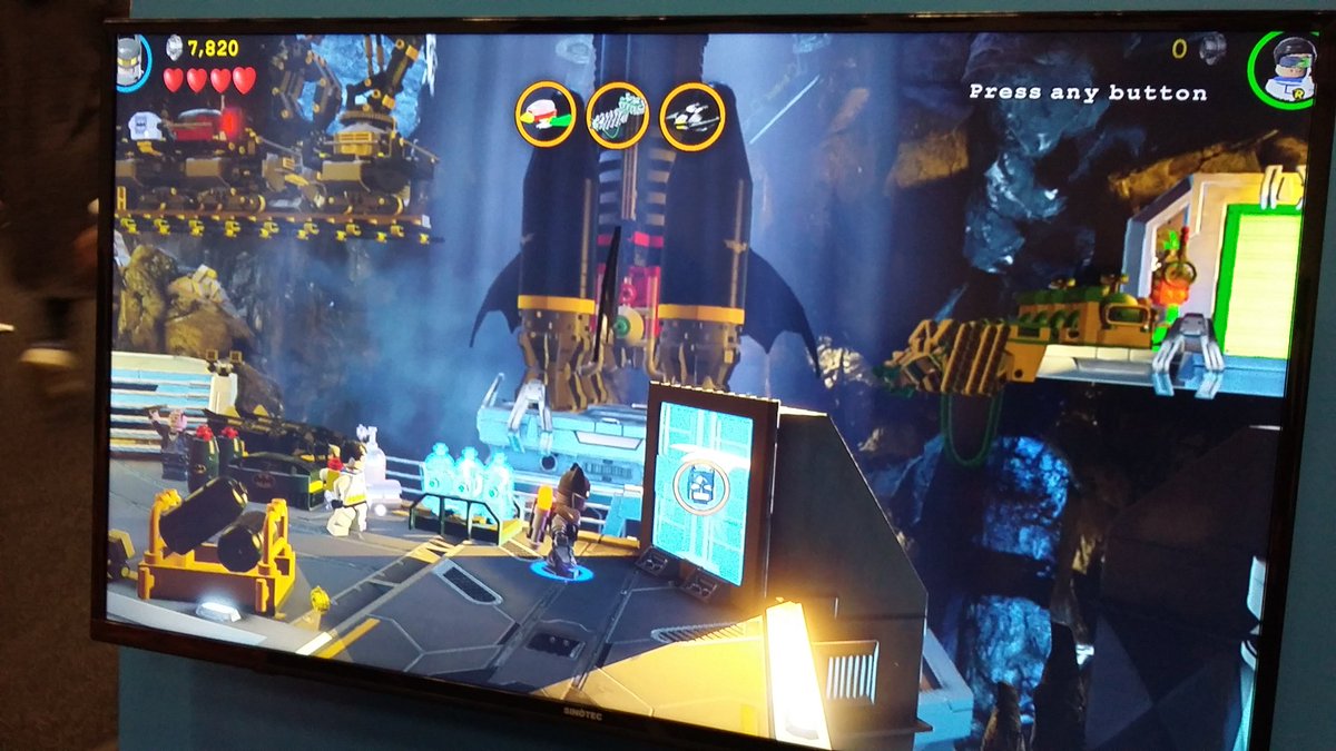 TrebleGroup's tweet photo. Star Wars, Jurassic World, Batman, Lord of the Rings... #BreakTheRules with @LEGODimensions at @EGESA_Expo #egeXperience https://t.co/4XTr8r8PHW
